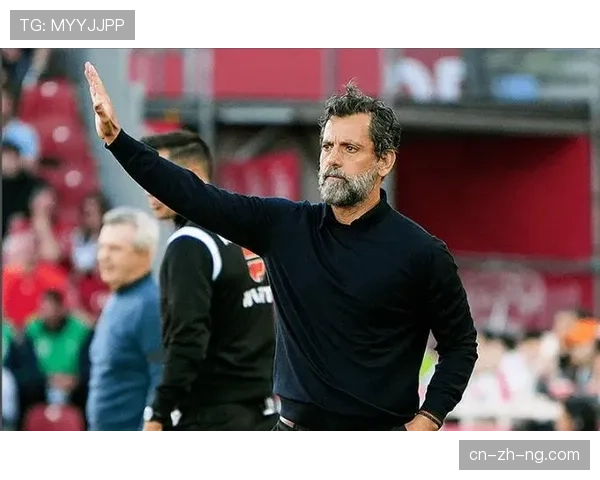 官方：塞维利亚主帅弗洛雷斯下课，B队教练暂代主帅职务